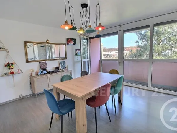 Appartement 4 pièces 80 m²