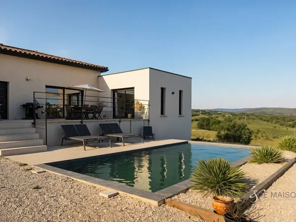 Maison Bourg Saint Andeol 5 pièce(s) 190 m2
