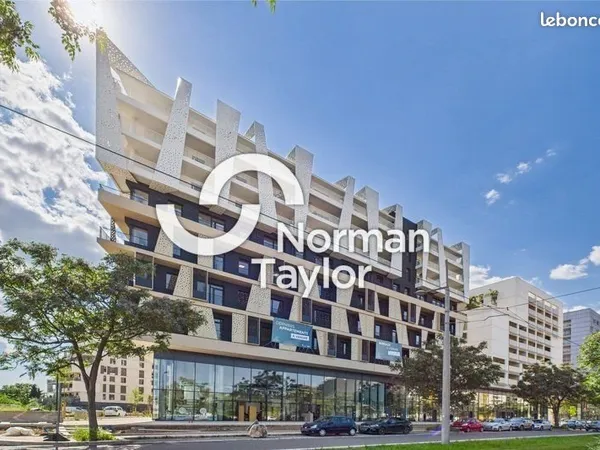 Bureaux 2 632 m²