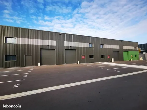 LOCAL D'ACTIVITE 200 m² REIMS