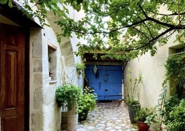 Maison 8 pièces 260 m²