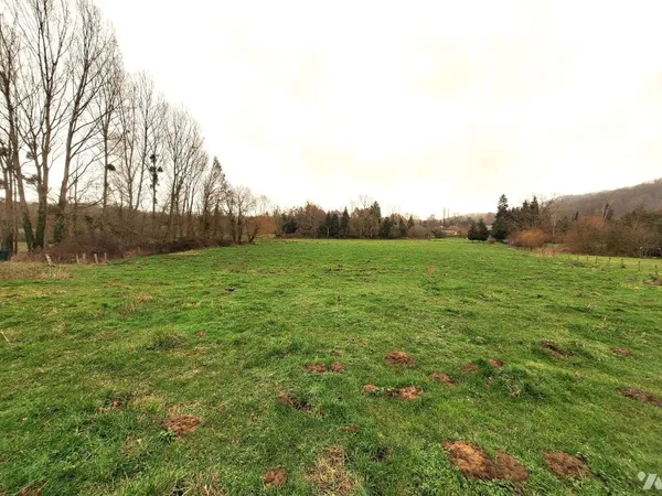 Terrain 550 m²