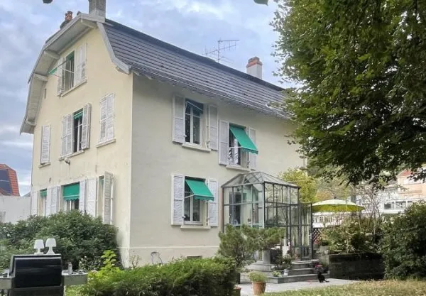 Maison 8 pièces 200 m²