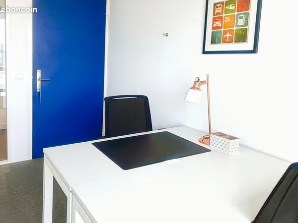 Bureau privé à louer pour 2 personnes à Paris, Olympiades
