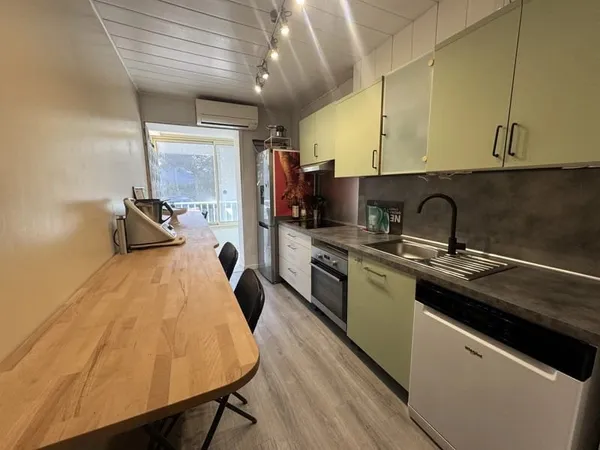Montpellier - Appartement T4 dans résidence sécurisée avec parc arboré