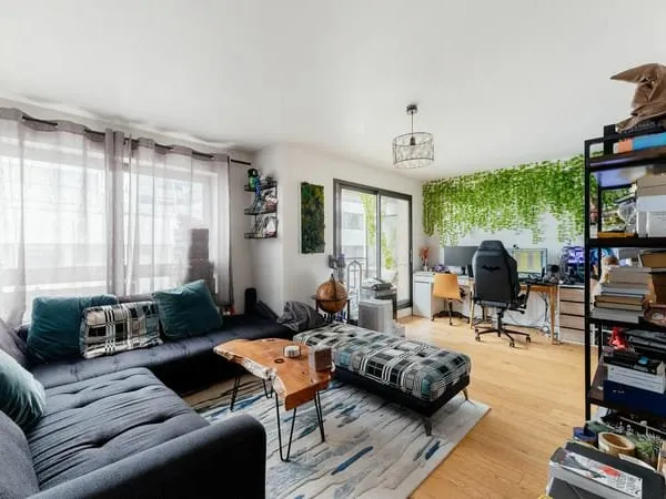 À vendre - Levallois-Perret Georges Pompidou - Appartement dernier étage avec balcon de 48,15 m²