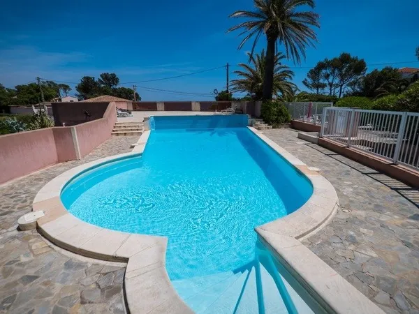 Appartement à vendre 5 pièces SAINT AYGULF (83)