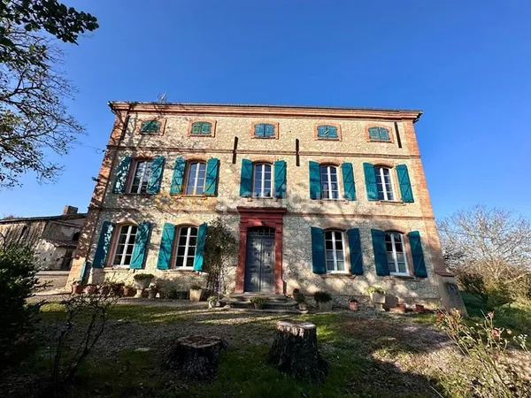 Propriété avec Maison de maÎtre et grange