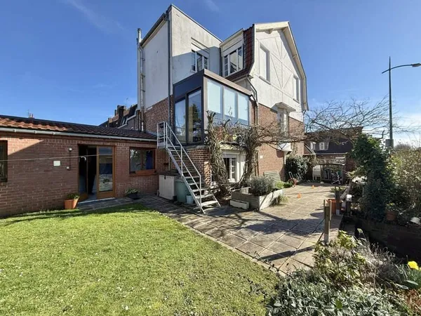Maison 5 pièces 152 m²