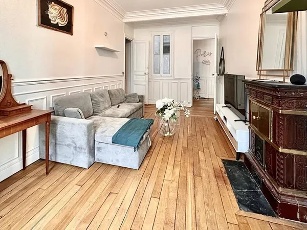 APPARTEMENT 2pièces - 46m2 - Rue de la Goutte d'Or - Paris 18E