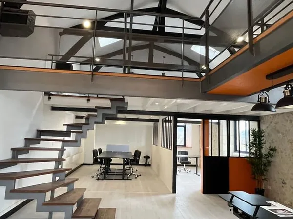 Local commercial 160 m²