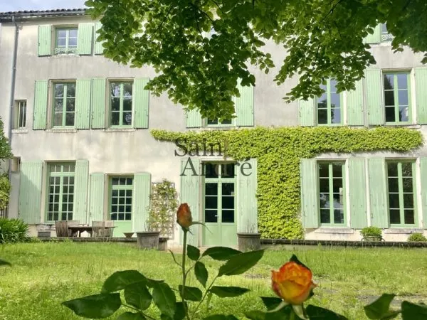 Hôtel Particulier - au coeur du centre ville historique de Co