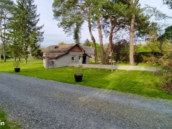 Terrain constructible de 370m² MONTS