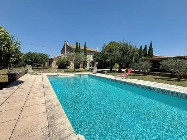 GRIGNAN- RARE ! Exclusivité - MAGNIFIQUE MAS DE VILLAGE AVEC