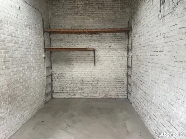 Parking/box 15 m² VALENCIENNES
