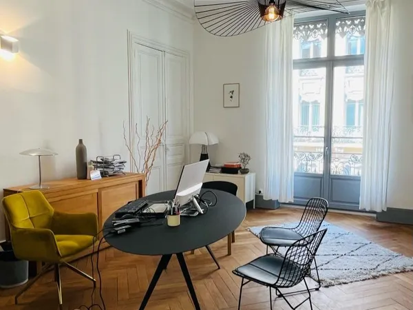 Sous-location de superbes bureaux en centre Ville