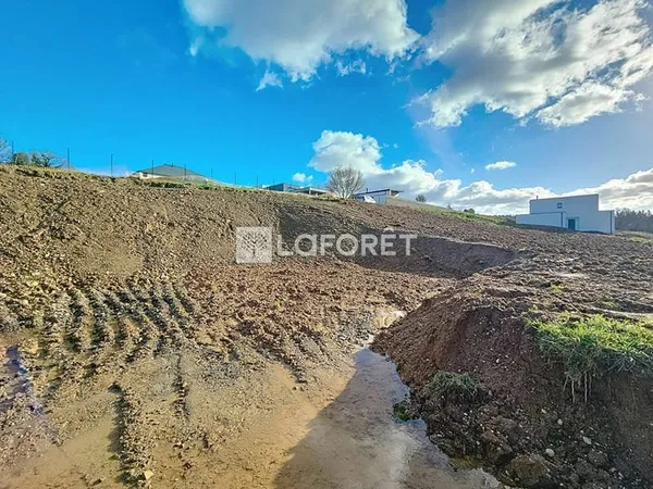 Terrain Montertelot 770 m2