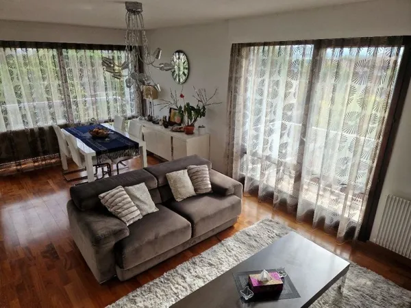 Appartement meublé 80 m2 Divonne-les-bains