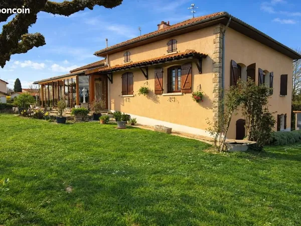 Propriété 8 pièces 250 m²