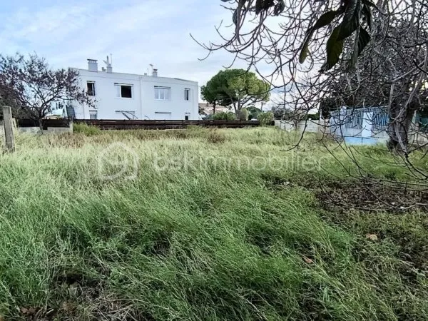 Terrain 525 m²