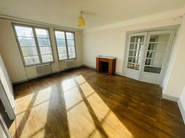 Appartement de 3 pièces lumineux aux pieds du plateau