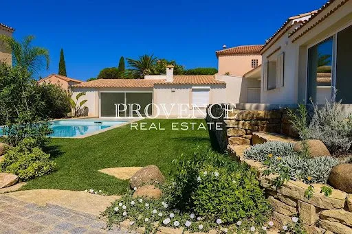 Maison 7 pièces 196 m²