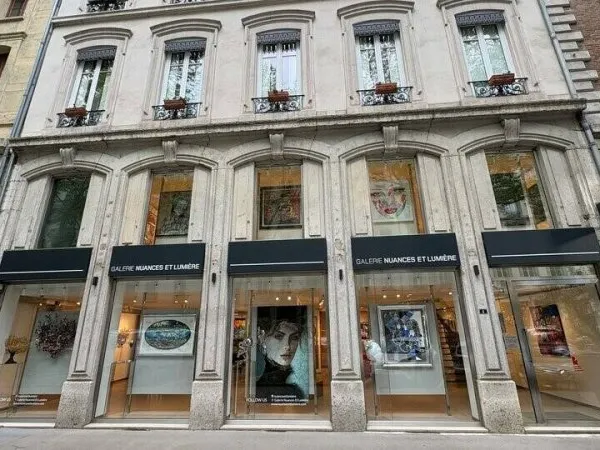 Local commercial 320 m²