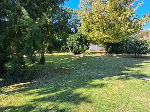 Terrain constructible 643 m²