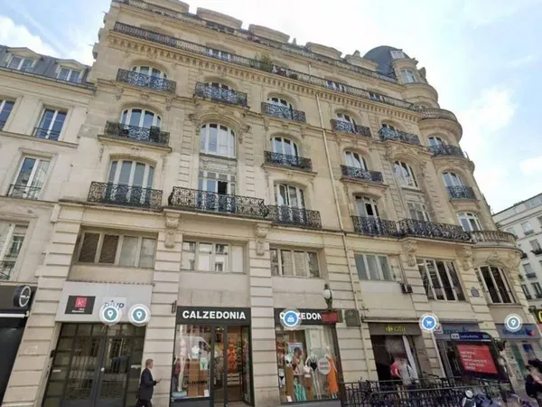 Bureau 3929 m²