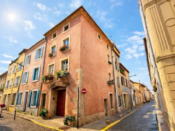CARCASSONNE CENTRE-VILLE - Maison de ville 100 m2 en coeur de