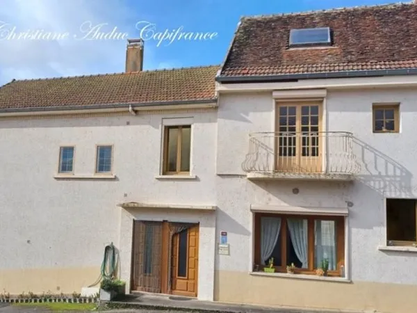 Entre Cluny et Charolles, maison de centre bourg de 153 m², avec 2 logements