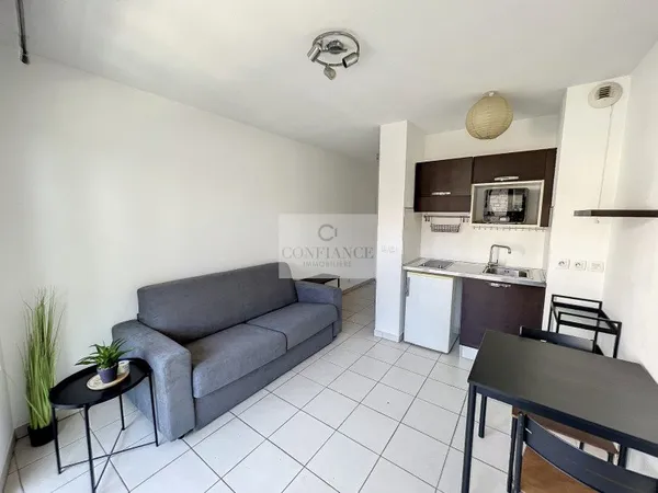 Studio 1 pièce 16 m²