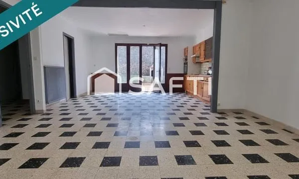 Maison familiale, grand garage et extérieur