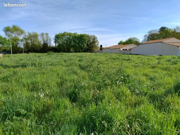 Terrain 403 m² Salles Sur Mer