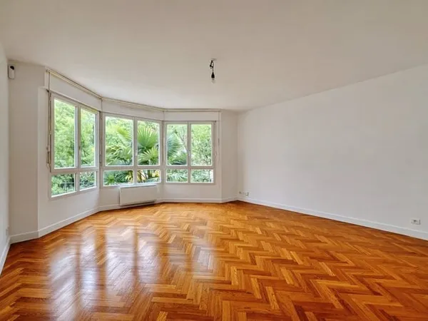 Appartement 2 pièces en parfait état proche RER Sceaux et ru