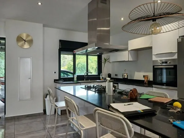 Maison 6 pièces 94 m²