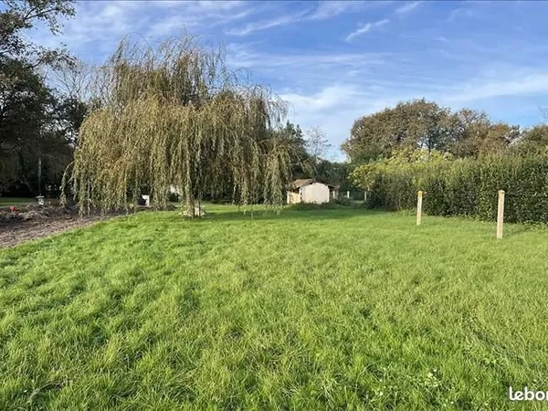 Terrain 556 m² Saint Vivien De Medoc