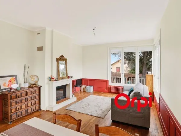 Maison 7 pièces 180 m²