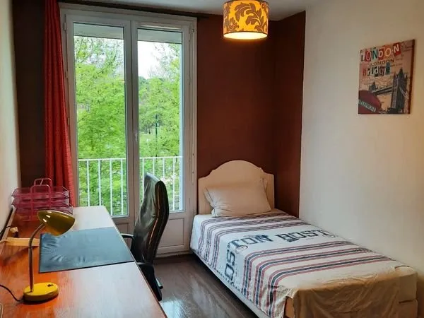 Chambre libre le 30 avril avec bail mobilité
