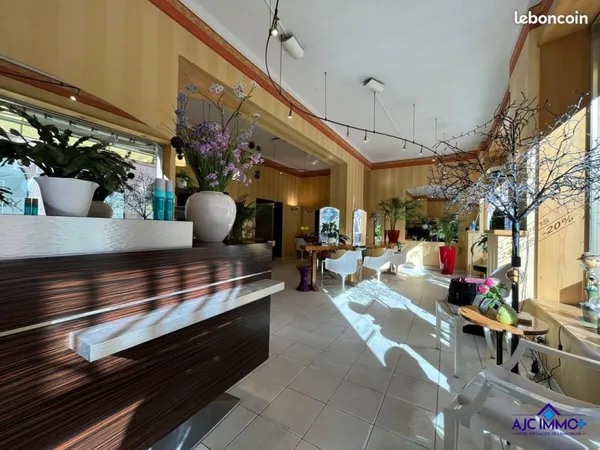 Local 98 m² Strasbourg
