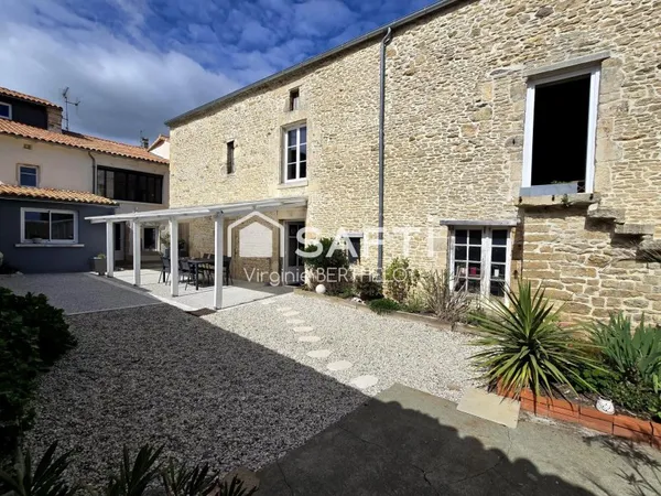 MAISON 3 CHAMBRES / 2 ENTREES IDEALE POUR 1 PROFESSION INDEPENDANTE !