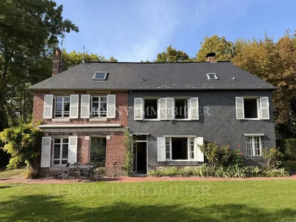 Maison 8 pièces 160 m²