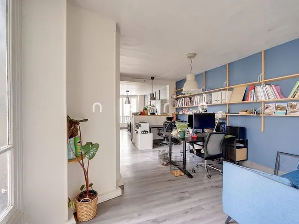 Bureaux 60 m²
