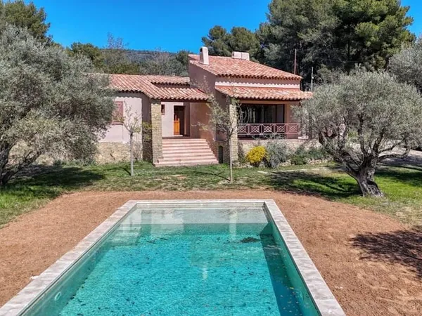 Maison de plain-pied 5 pièces 108 m²
