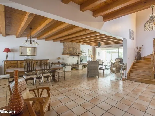 Maison de ville 6 pièces 165 m²
