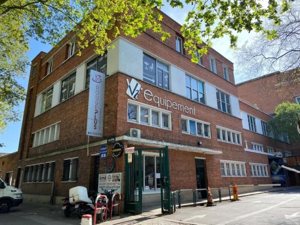Entrepôt 5300 m²