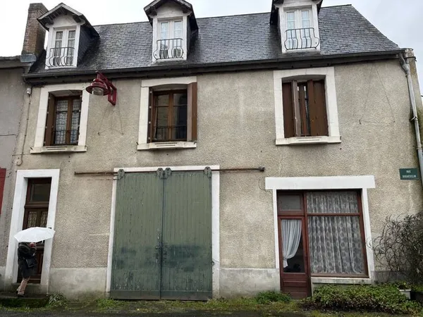 Maison de bourg de 5 pièces principales