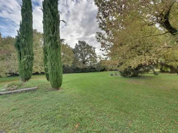 Terrain Montbeton 2300 m2