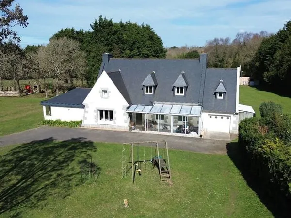 Maison 5 pièces 197 m²