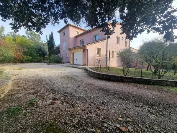 À Vendre : Propriété d'Exception sur les Hauteurs de Boisset et Gaujac
